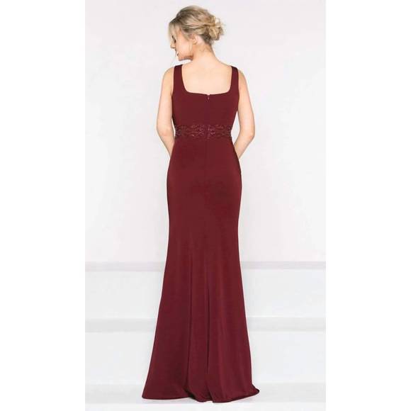 NEW MARSONI BY COLORS cape gown in wine - Picture 4 of 4